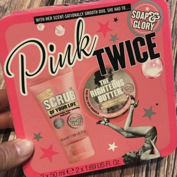 Soap & Glory Pink Twice : pink scrub and righteous butter, 2 pcs in tin NEW Gift - Picture 1 of 3